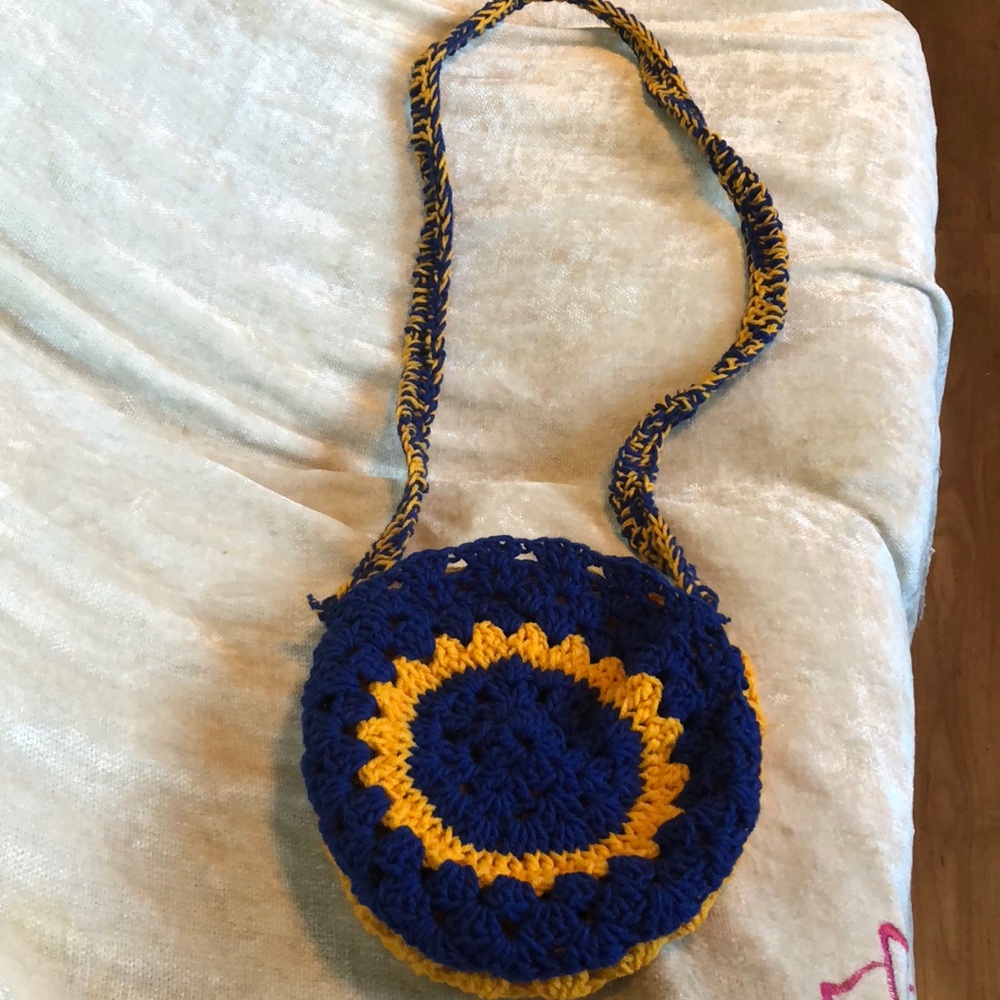 Knitted cross body bag